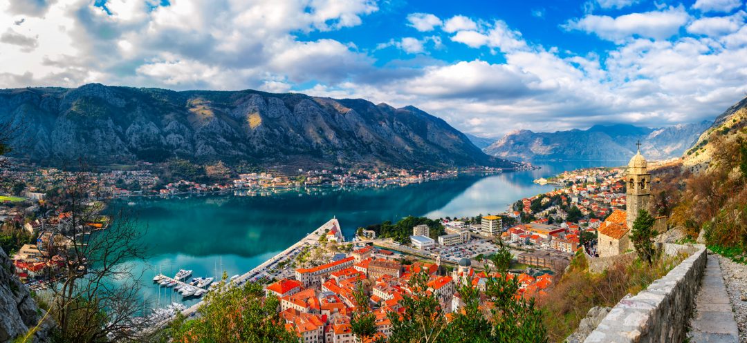 Wisata Kotor Montenegro: Kota Mediterania yang Memikat dengan Teluk & Benteng Tua